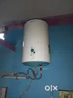 Urgently selling Havells 25litre water geyser warranty-5 year on tank.