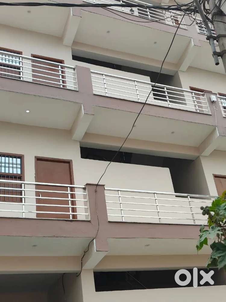 I am Deepak Sharma owner of the PG Vrinda PG I am providing Many