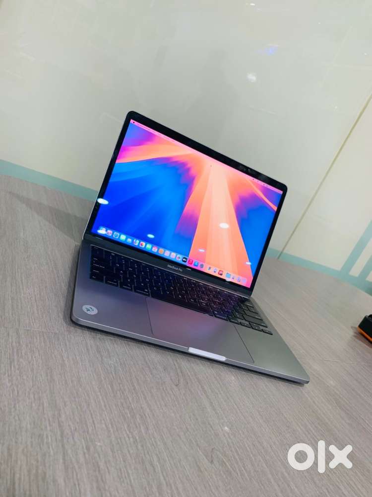Used MacBook Pro  13.3inch  2020  i7  32GB RAM  512GB  A2251