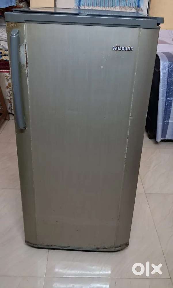 Samsung Single Door Refrigerator or Fridge Mini Size (Second Hand)