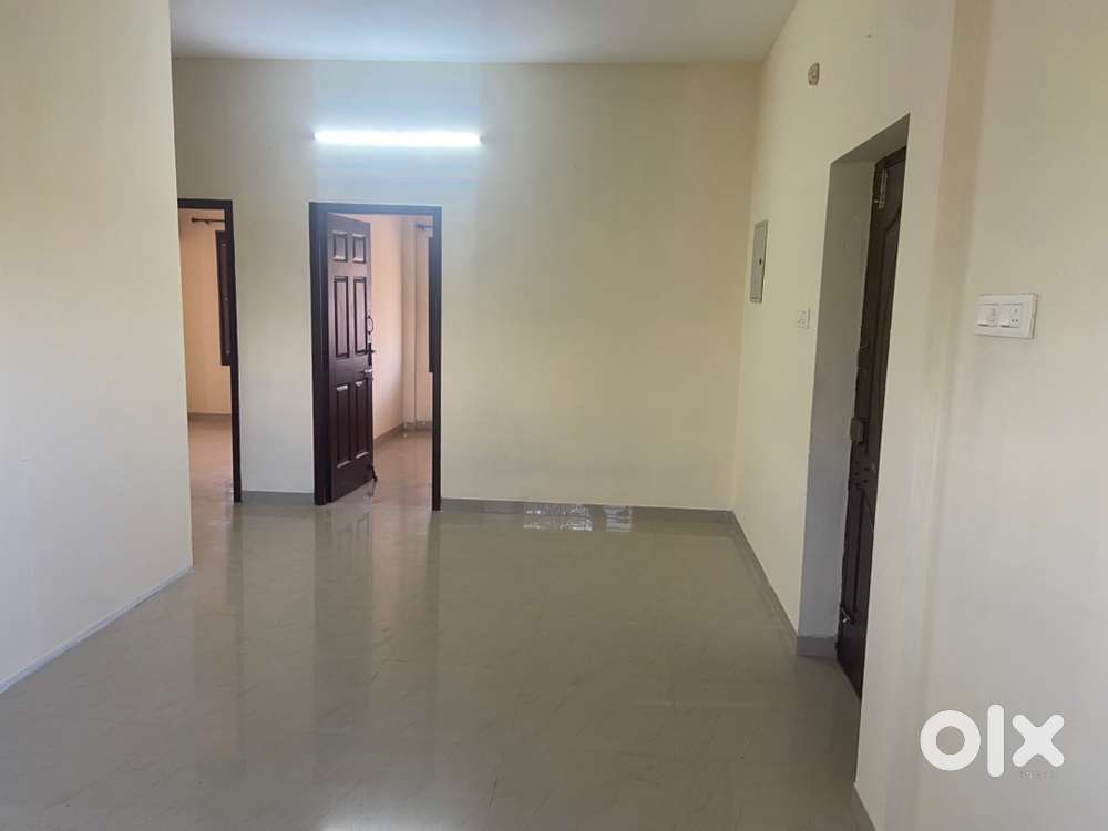 2bhk - 4 km from airport- near reeds school and Amritha school