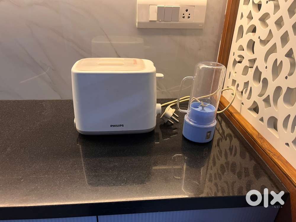 Philips Toaster & Portable Blender (Good Condition)