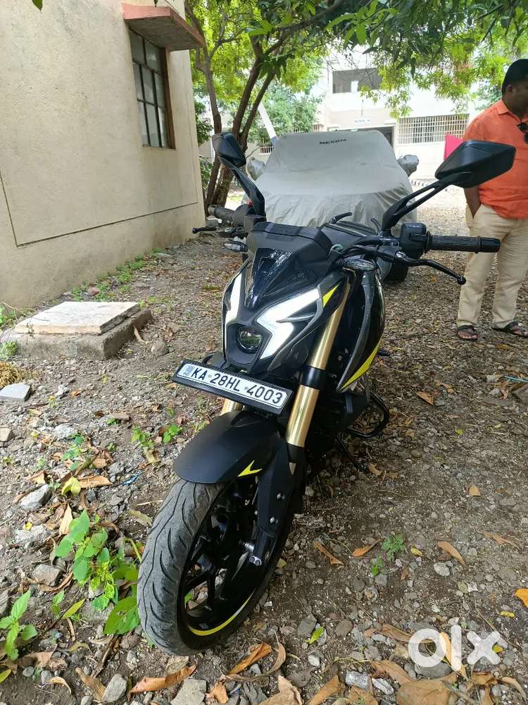 Bajaj Pulser NS 400 (Full in condition)