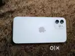 iPhone 12.