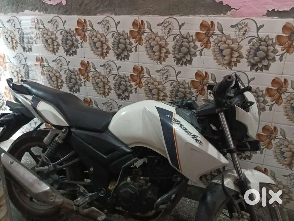 TVs apache Rtr160