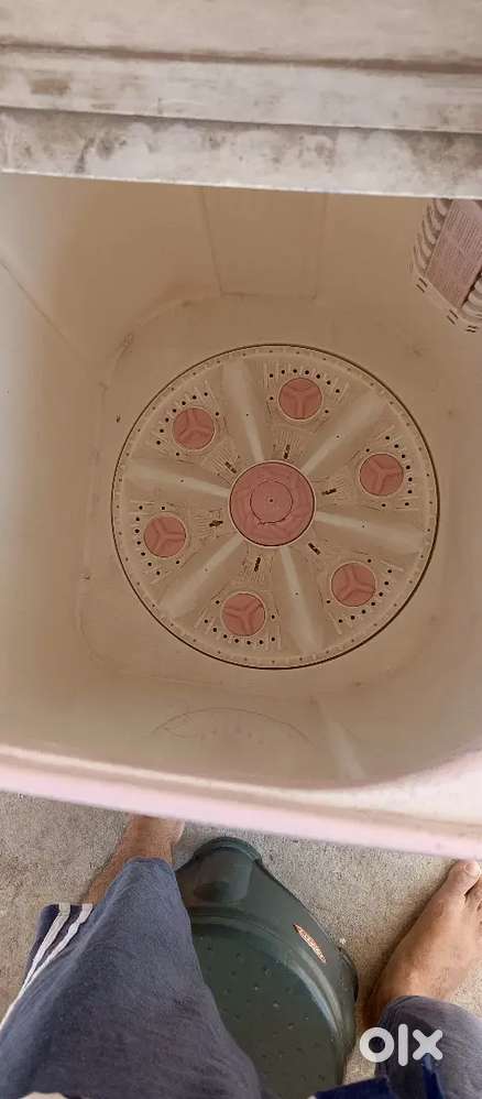 Big size washing machine.All function on  very good condition