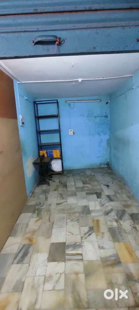 Shop On Rent at vavrelane, Shalimar.