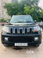 Mahindra TUV 300 T10, 2018, Diesel
