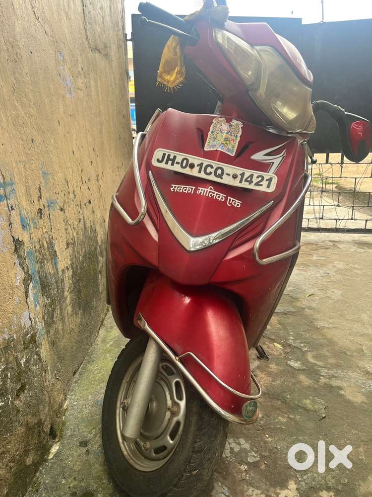 Selling my hero duet scooter,red colour,driven-25189km,single owner