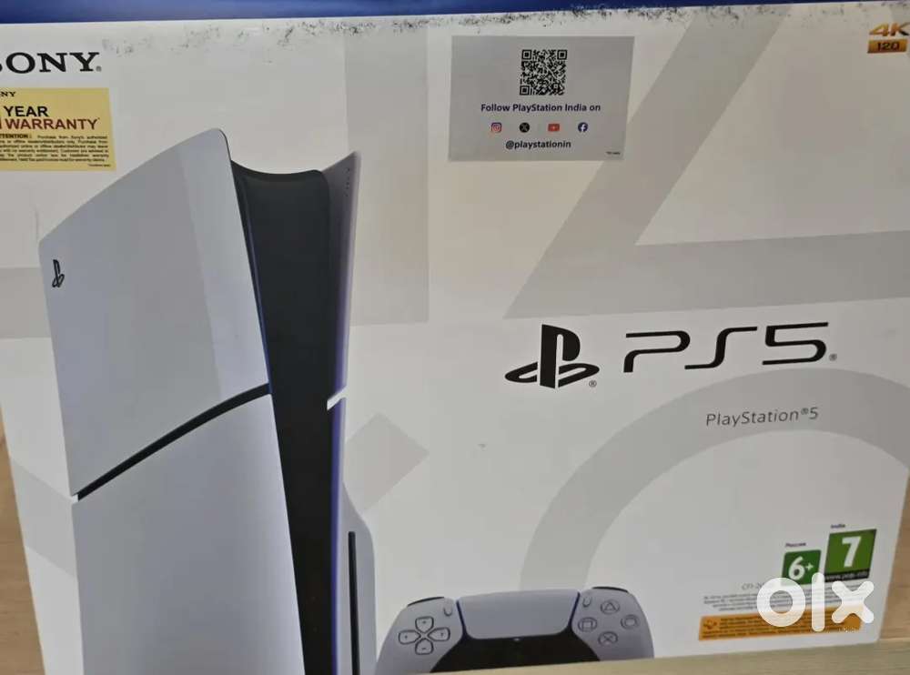 PS5 Disc edition, with 2 Controllers