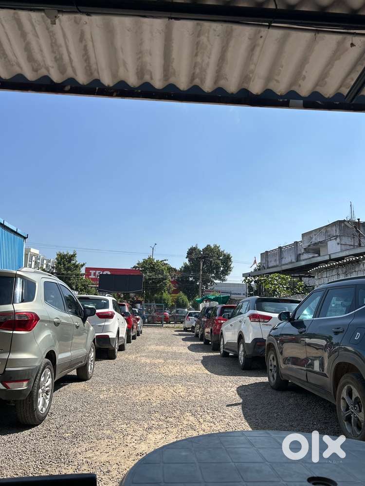 Require driver at pre owned carshowroom