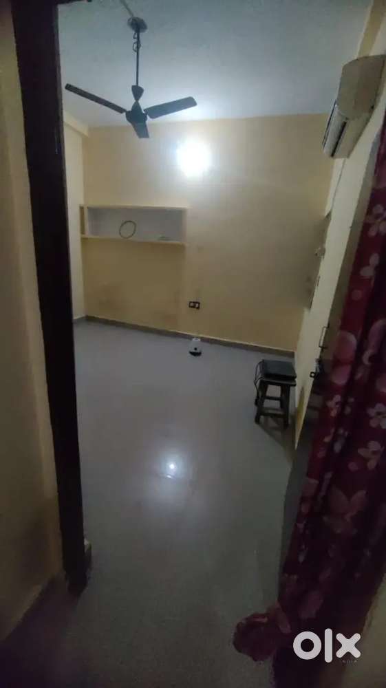 KTA KRISHNA PROPERTY 2 RKT IN HOUSE GND FLOOR BANK COLONY MAHMOORGANJ