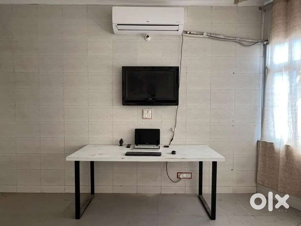 Cabin & showroom available on Rent in Sector 70 Village Matour mohali