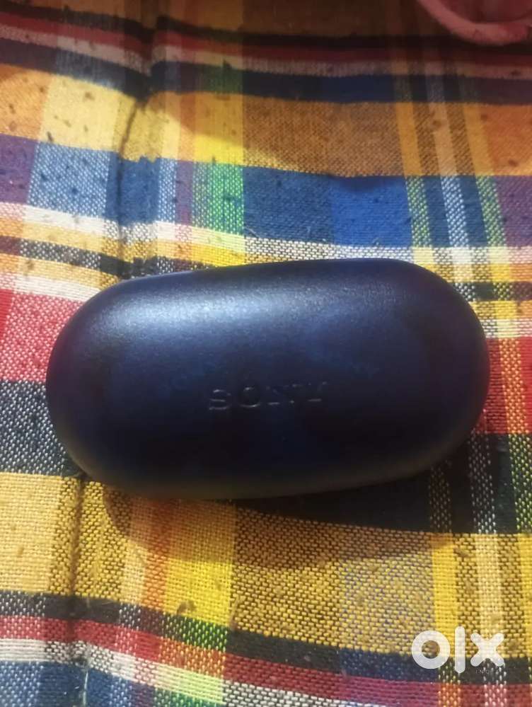 Sell of eardswards  Sony WF-XB700