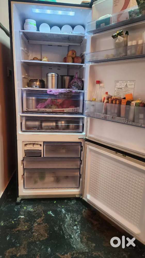 Double door fridge