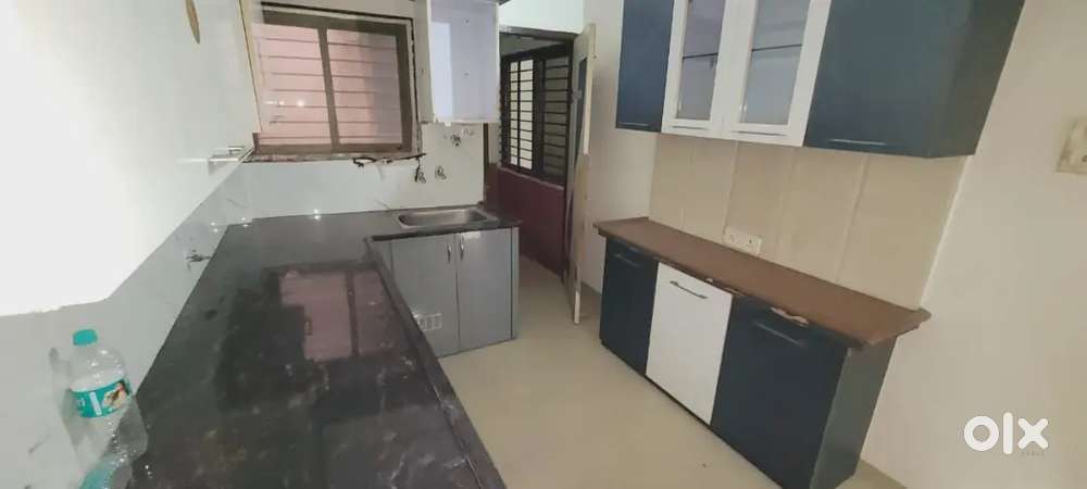 2Bhk Flat For Rent Near Mahindra showroom Vijay Nagar
