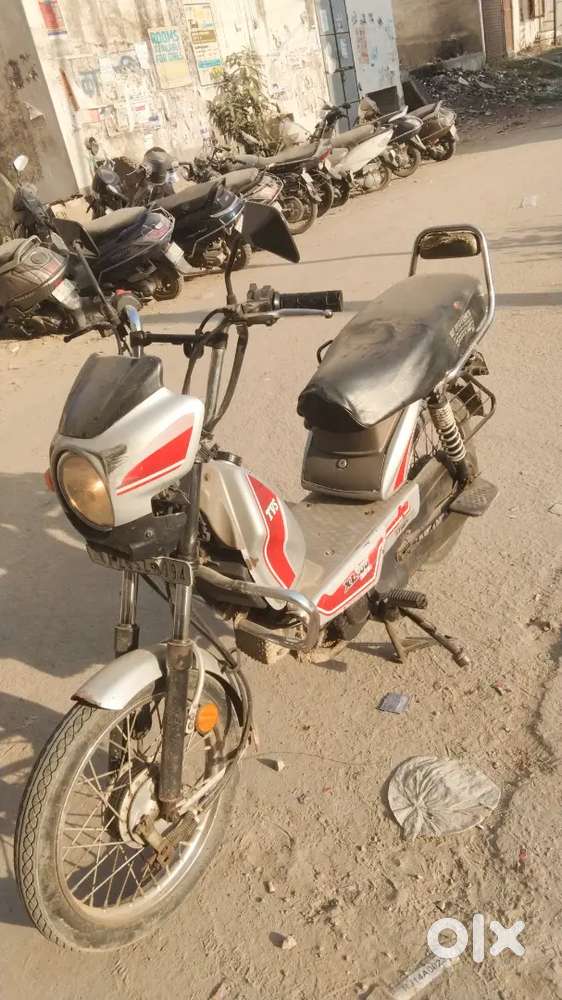 Tvs xl 100 2020 model one hand use