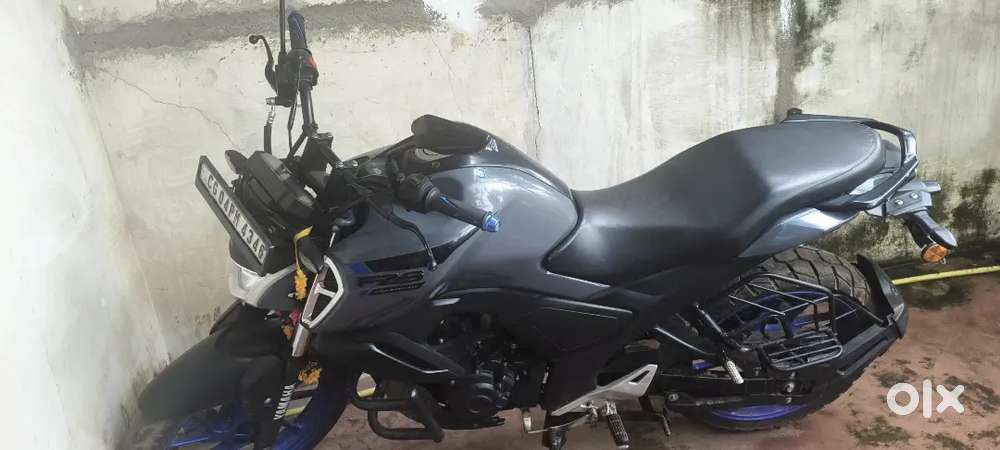 Condition is very good. Paper OK