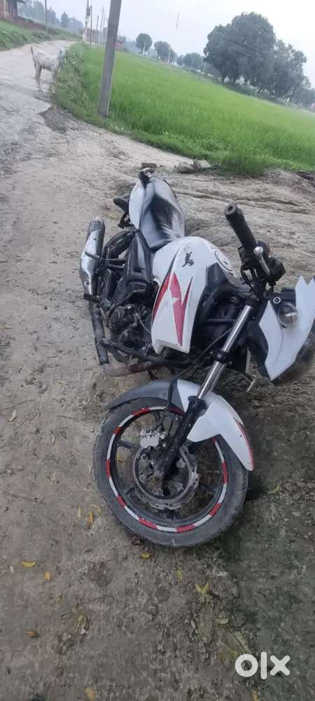 Bike me koi kam nahi Hai akdam.acchi condition me  hai urgent mony pro