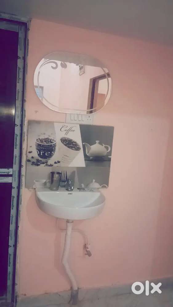 2 bhk flat for rent for only family rent 6500 monthly