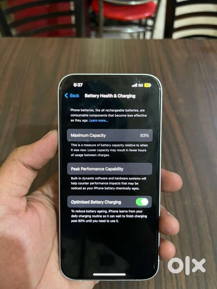 Iphone 14 128gb battery health 83%