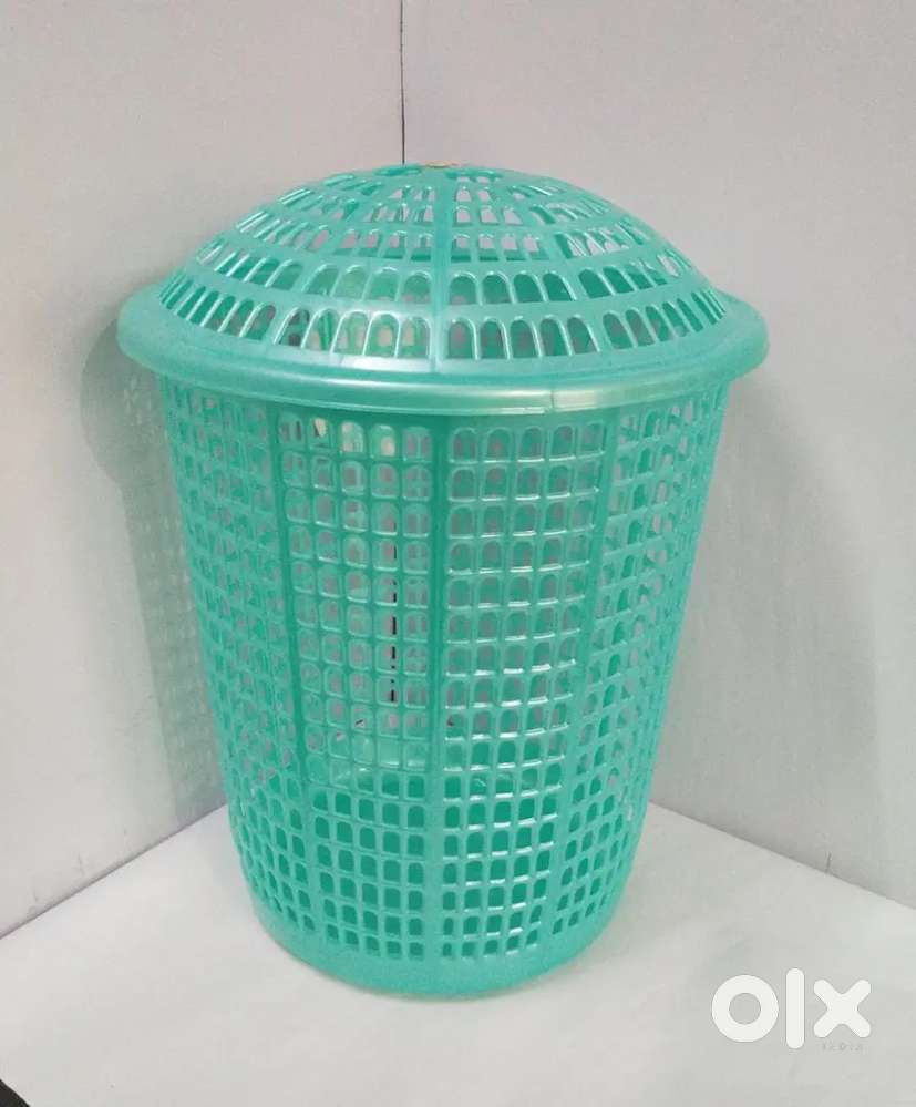 Salesman for wholesale marketing of plastic goods