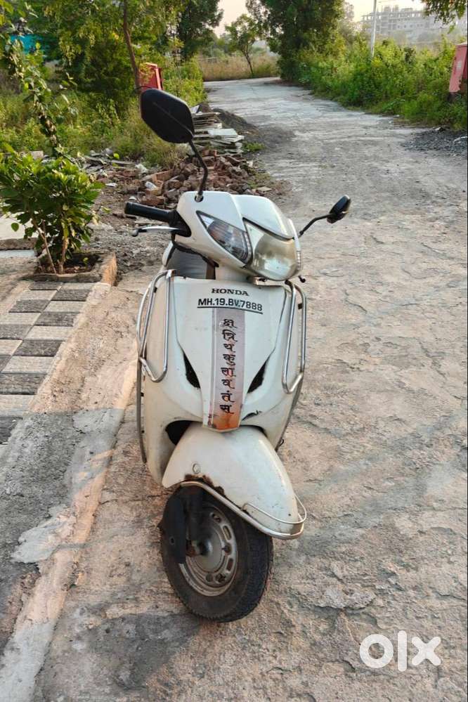 Honda Activa 2014 well conditioned to seel