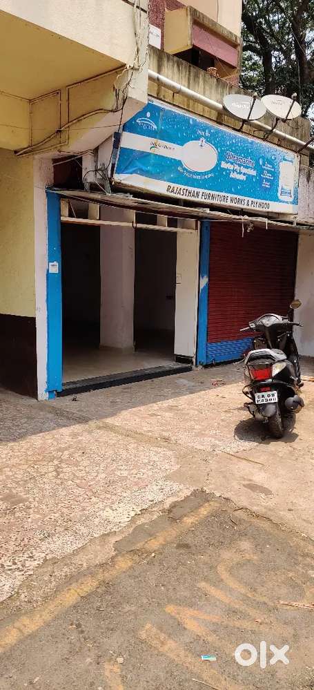 5700 sqft shops For sale