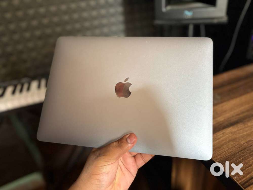 MacBook M1 2020
