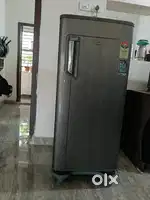 Whirlpool single door fridge