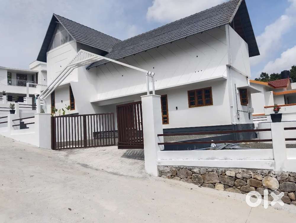 10crnt.4bedroomattachedhouse.mammuoode.mainroad.250meter