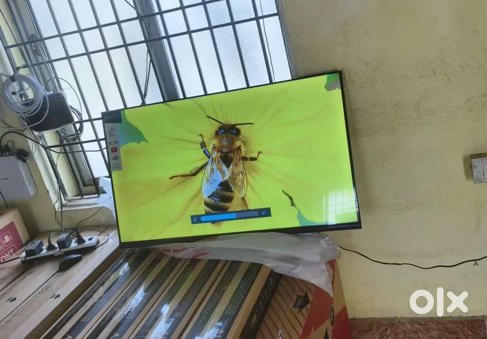 44 inch sony smart Android frameless oled 4k 3yr display waranty 15000