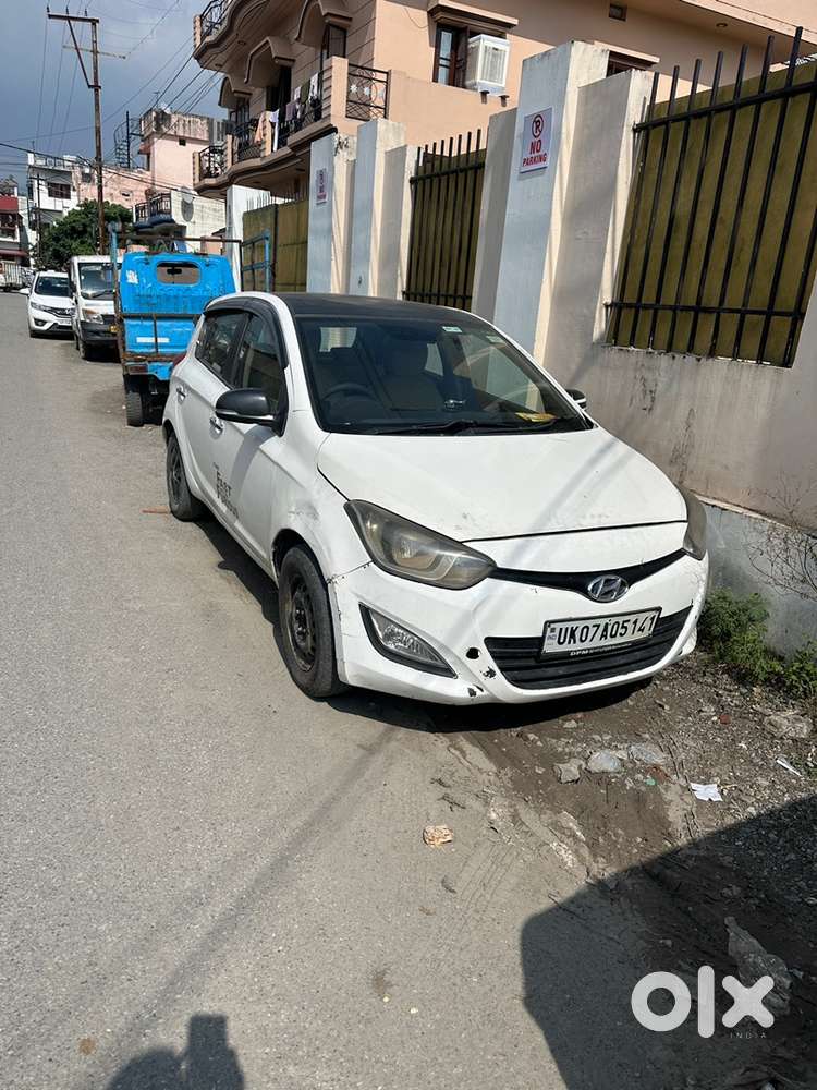 Hyundai i20 2012 Diesel 100000 Km Driven
