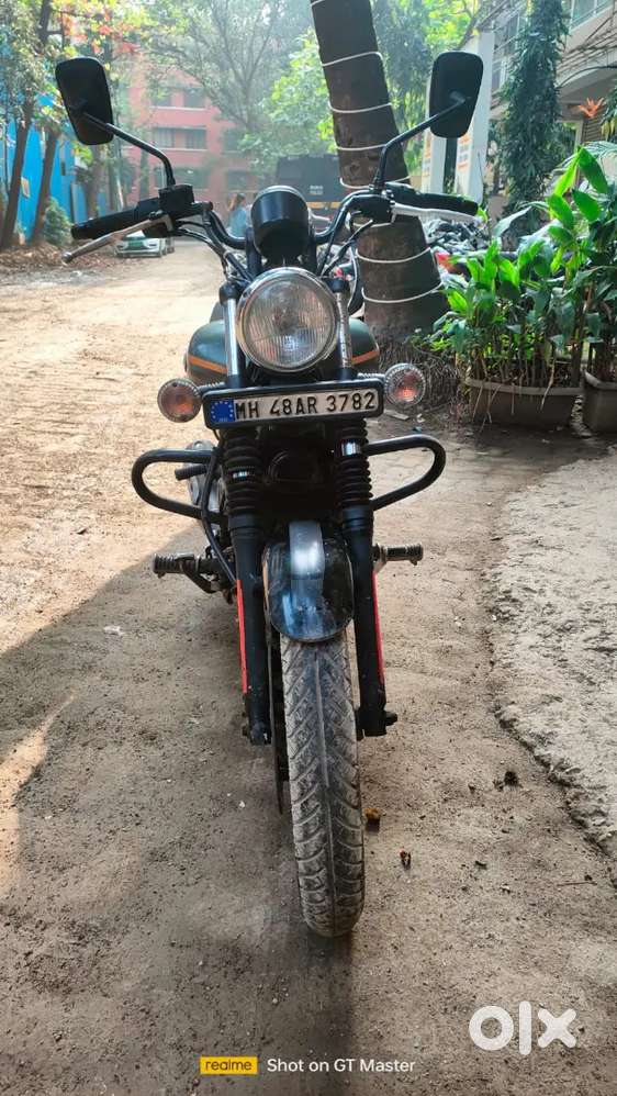 Bajaj Avenger 220 Street (Feb 17) – Single Owner, Excellent condition