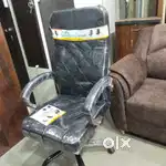 Boss Chair new revolving bechana he