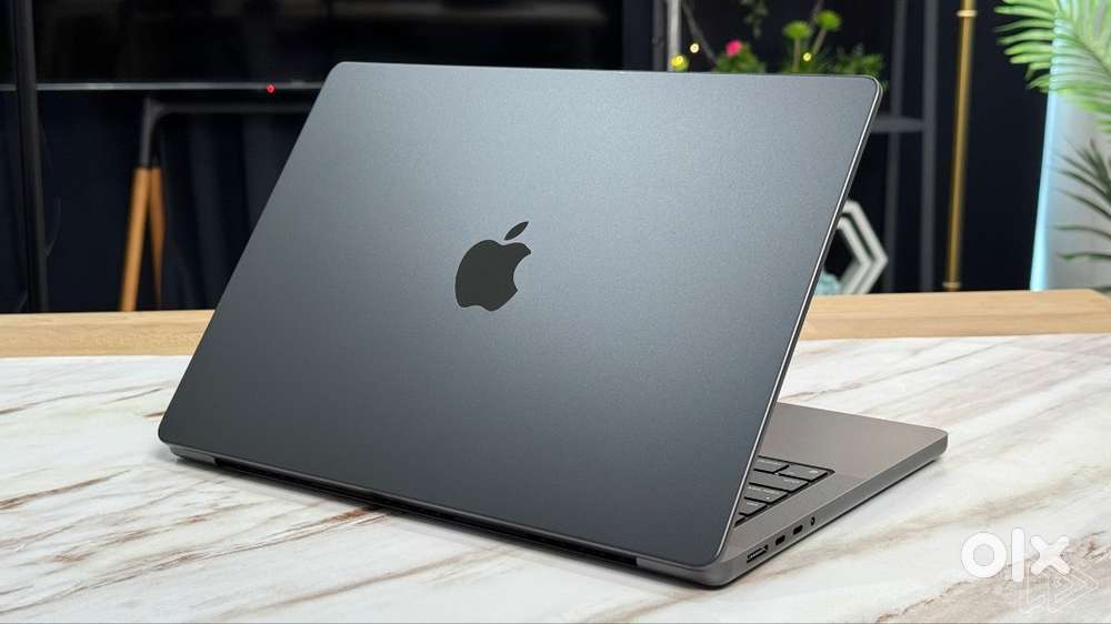 APPLE MACBOOK PRO M3 1 TB