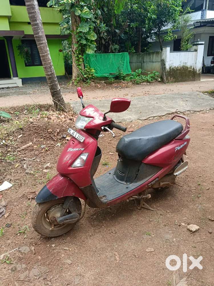 2 nd owner low kilometres 2 new tyers new betray