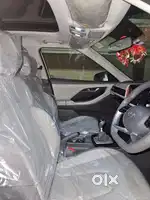 New Creta S(O) Petrol Manual showroom condition