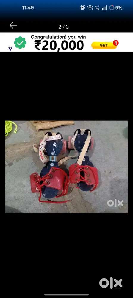 Skating shoes