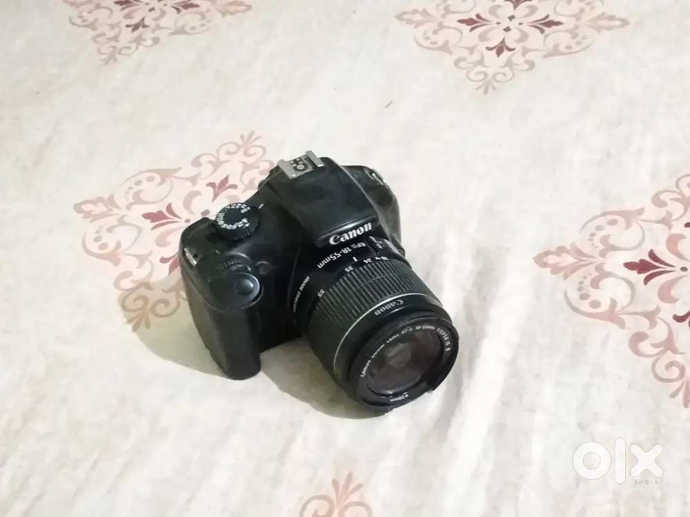 Canon 1100d camera