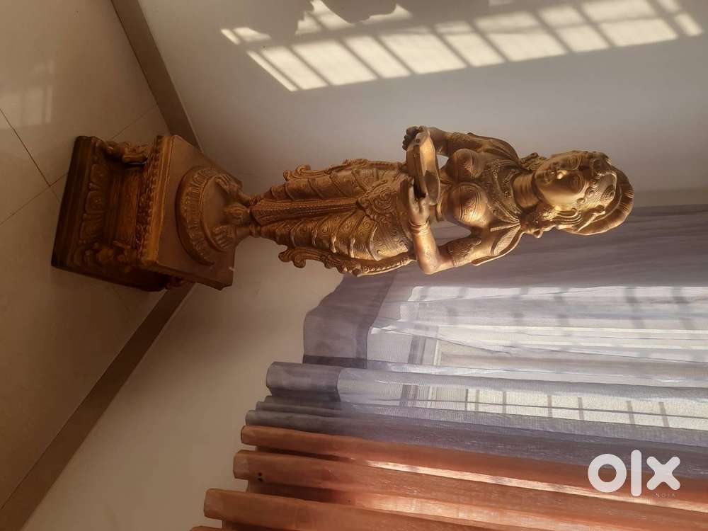 EXCLUSIVE HOME DECOR ARTEFACTS