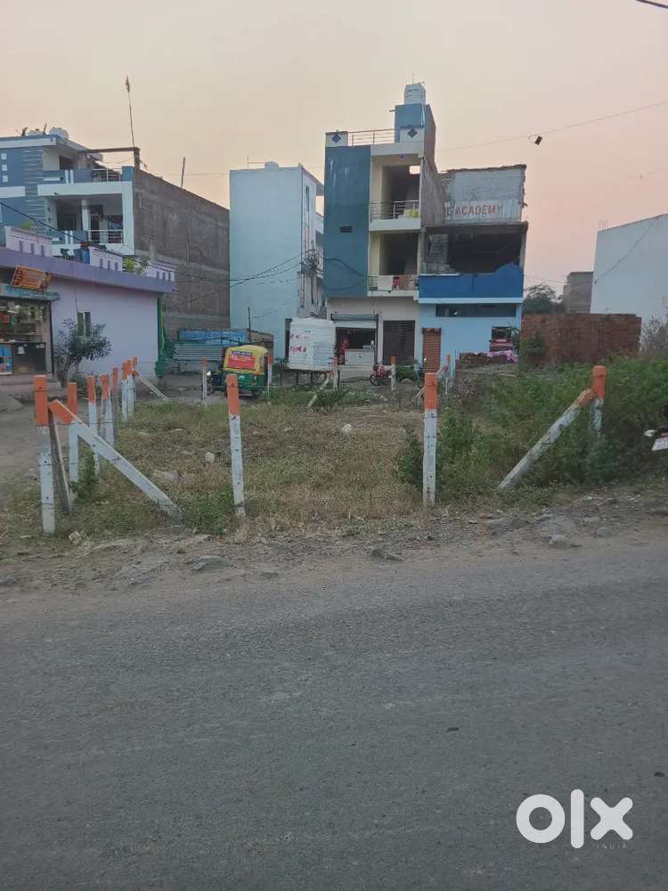 अरविंदो के पास डामर टच कॉर्नर प्लॉट देना है