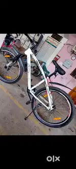 Urban terrain bold pro cycle  tyre size 27.5 duel disc alloy wheels