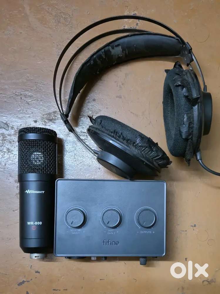 WR 800 Microphone+FIFINE SC1 Audio Interface+AKG K52 Headphone