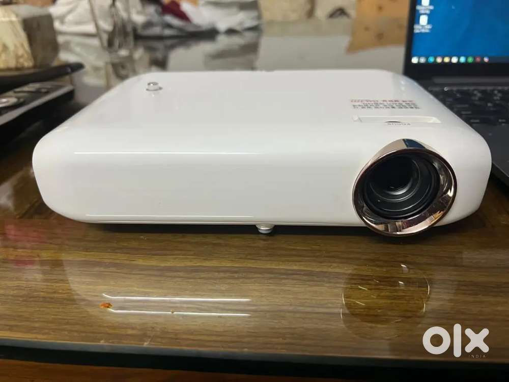 LG Projector