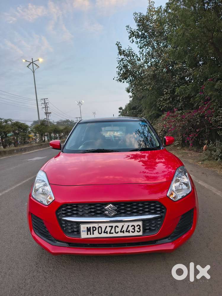 Maruti Suzuki Swift VXi + Manual, 2022, Petrol