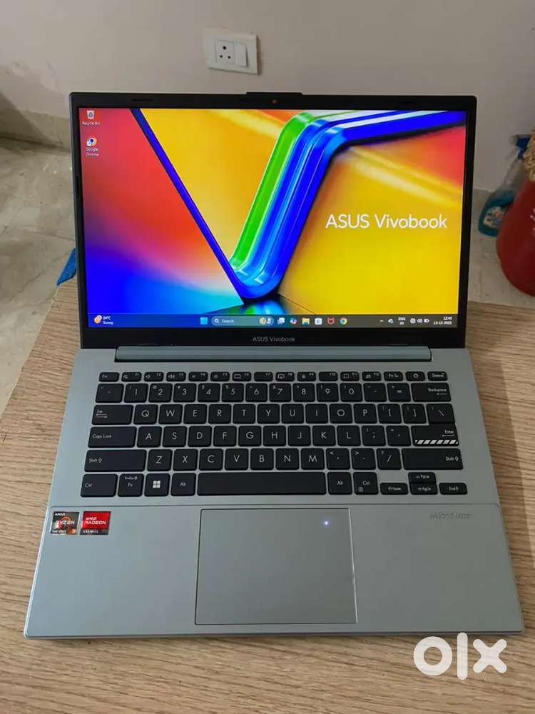 Asus Laptop Ryzen 3 7320 Only 45 Days Old