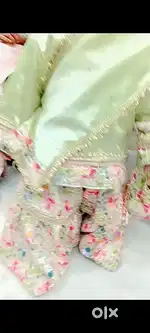 A garara garara for baby girl 2,3 years old girl its very pretty