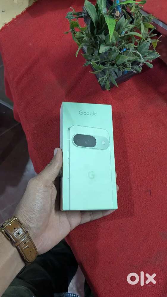 Pixel 9 sealed piece Green 12- 256gb