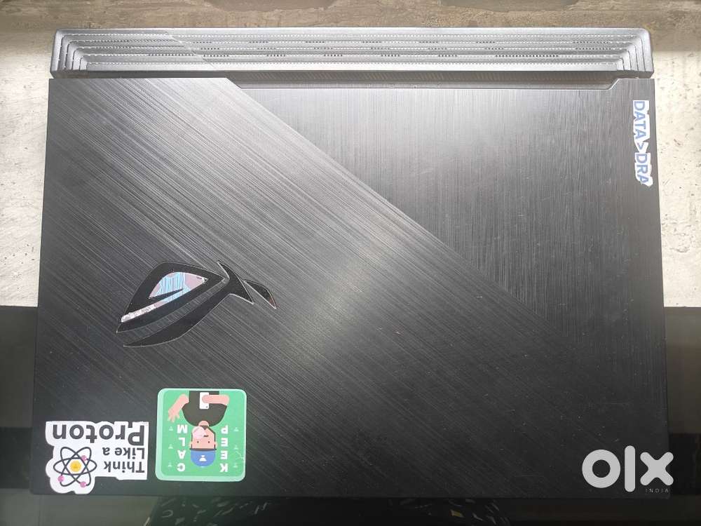 Asus Rog strix G i7 9thGen 512gb SSD